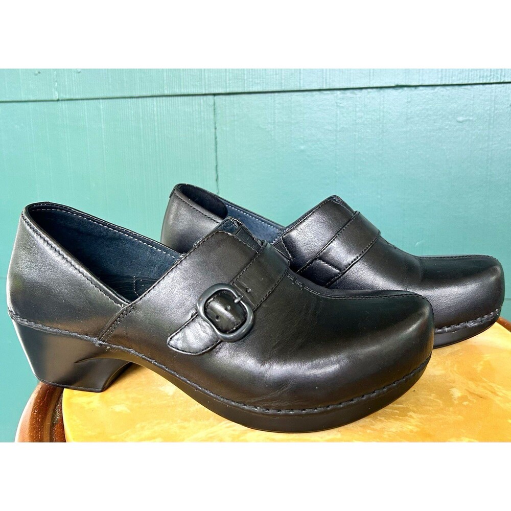 Dansko Tamara Black Leather Buckle Strap Clog Mules Round Toe Size 41 US 10-10.5